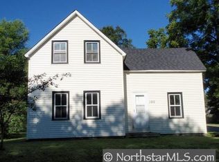 150 Maple Ave N, Annandale, MN 55302