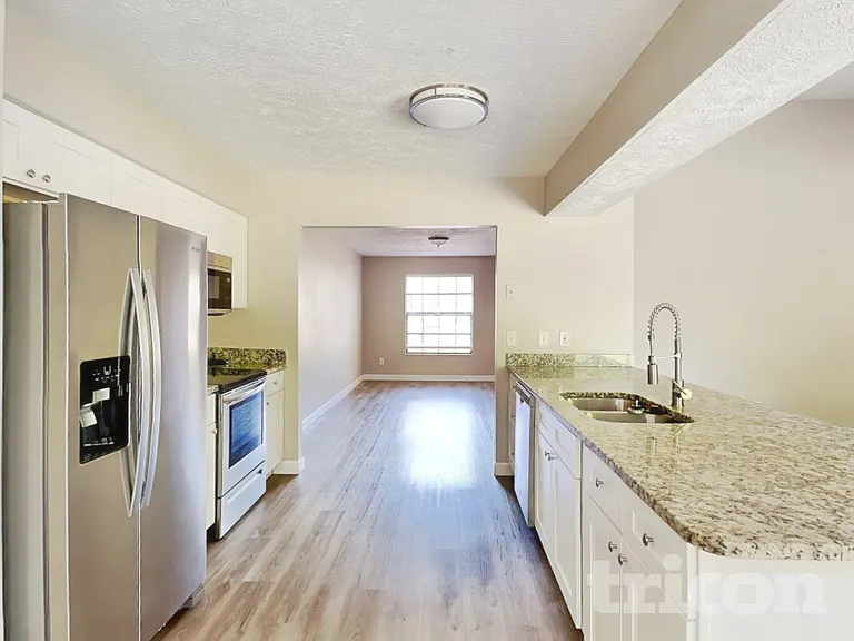 23515 Shining Star Dr — Photo 7