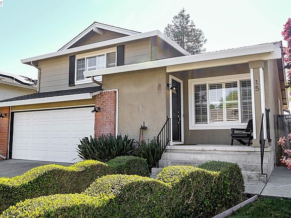 2nd image of 15 Pamplona Ct