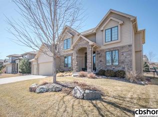 1402 S 194th St, Omaha, NE 68130