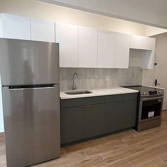 638 Magenta St #2E — Photo 2
