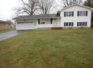 180 Lida Ln, Rochester, NY 14616