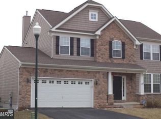 8 Water Course Dr, Ranson, WV 25438