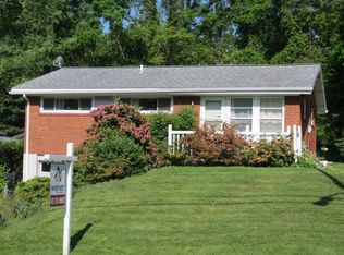 731 Greenleaf Dr, Monroeville, PA 15146