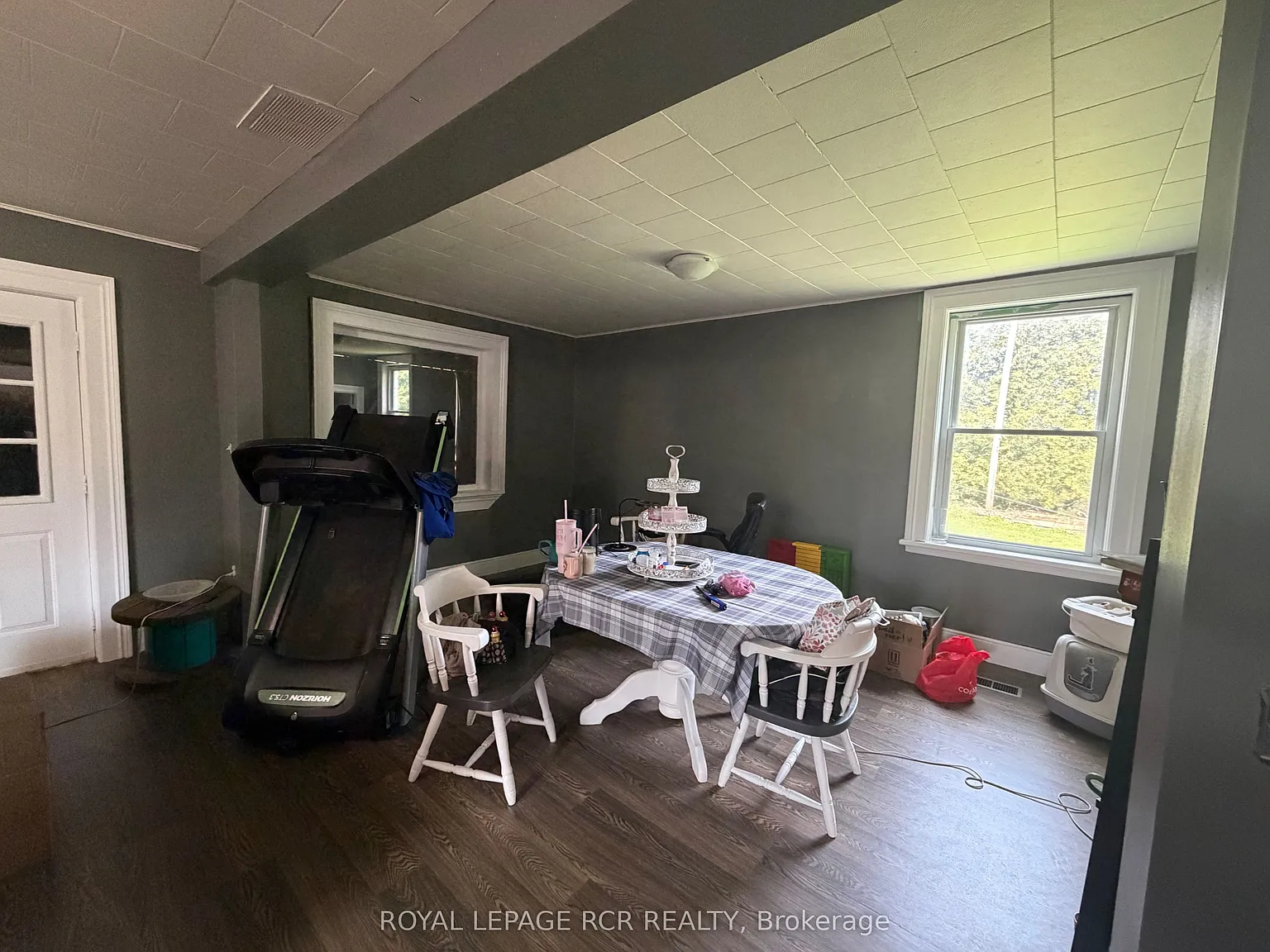 4 bed, $3,100 — Photo 4
