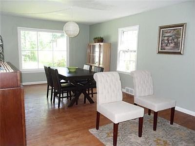 1st image of 390 Roycroft Blvd