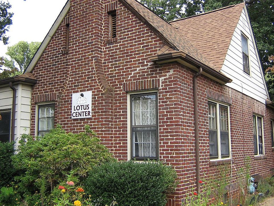 1st image of 2412 Lawndale Dr