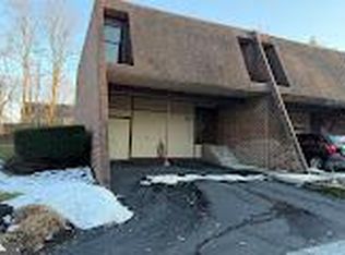 642 Cedar Ridge Ln, Mechanicsburg, PA 17055