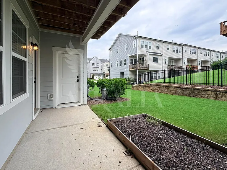 829 Amley Pl — Photo 46