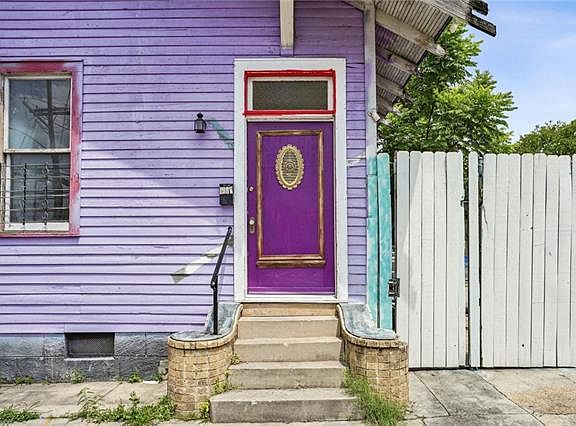 3rd image of 1937 Arts St