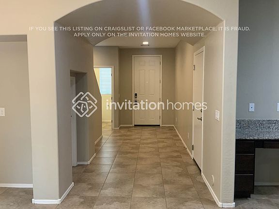 2nd image of 1290 E Palomino Way