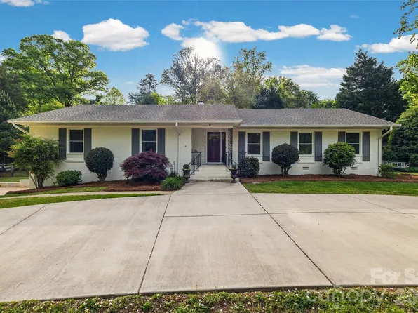 504 Fairway Dr, Fort Mill, SC 29715