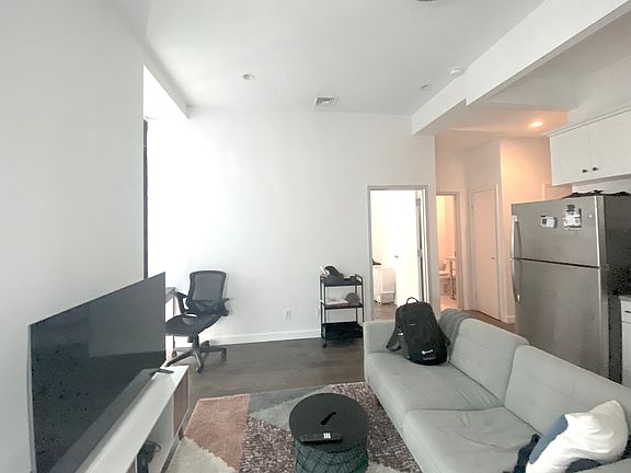 3rd image of 265 Nostrand Ave APT C6