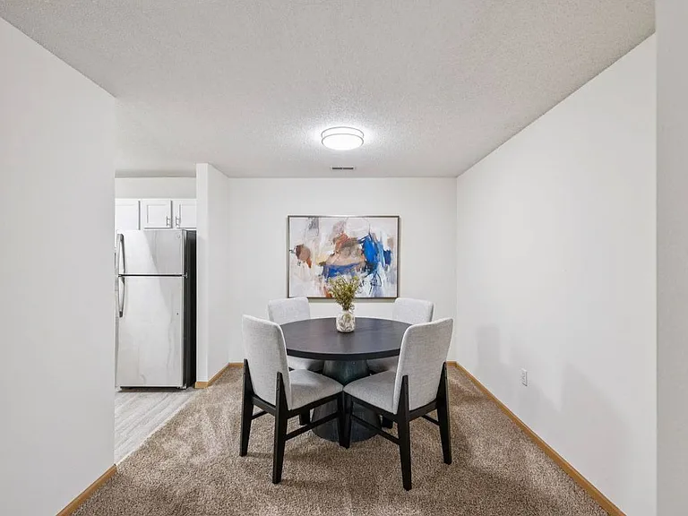 Northbrook Apartments — Photo 257