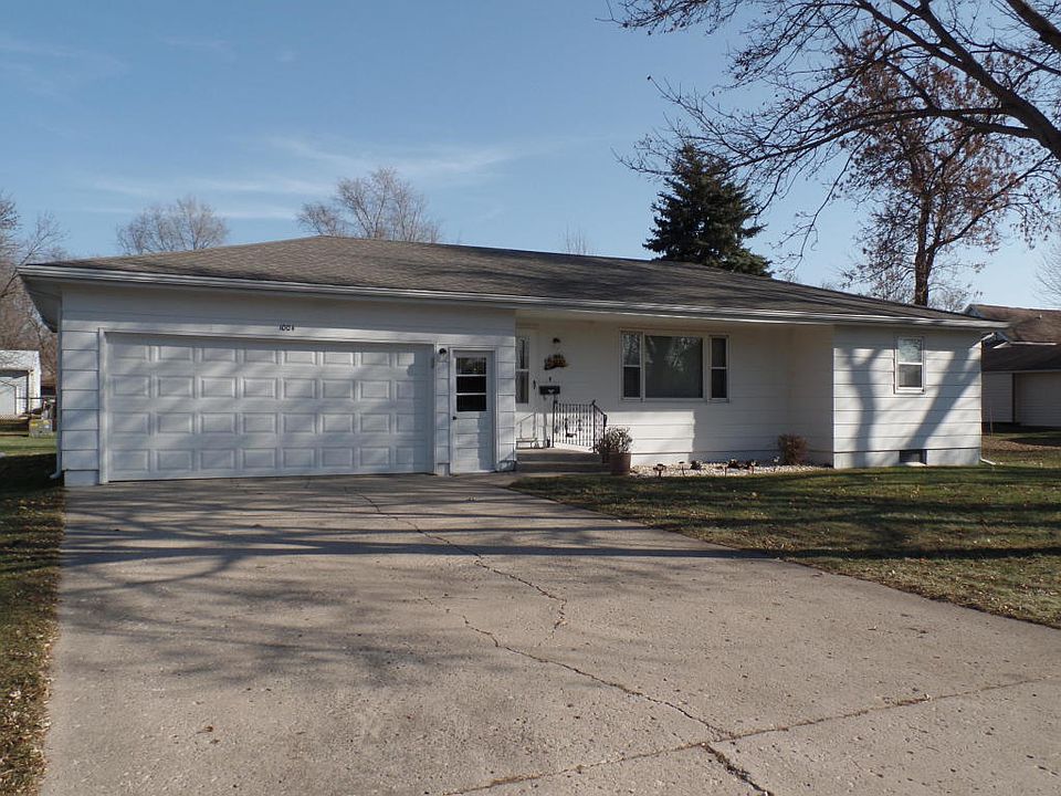 1st image of 1004 H Ave