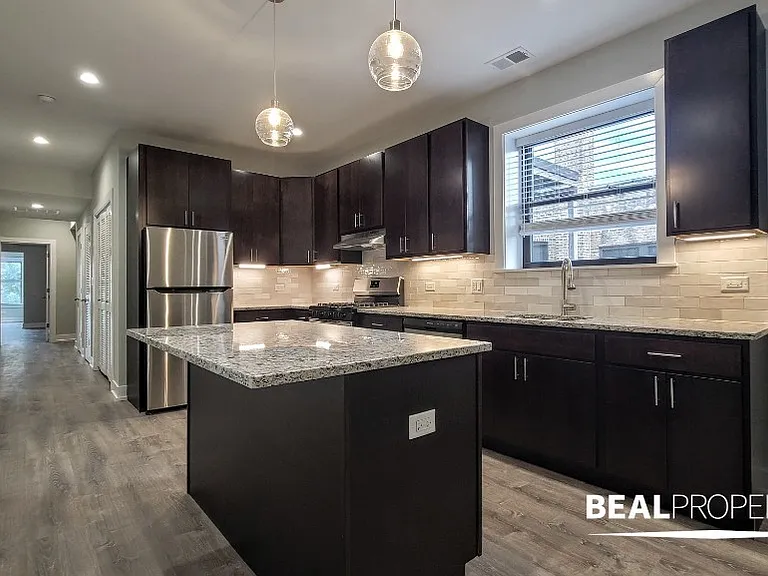 1002 Crain St #2 — Photo 6