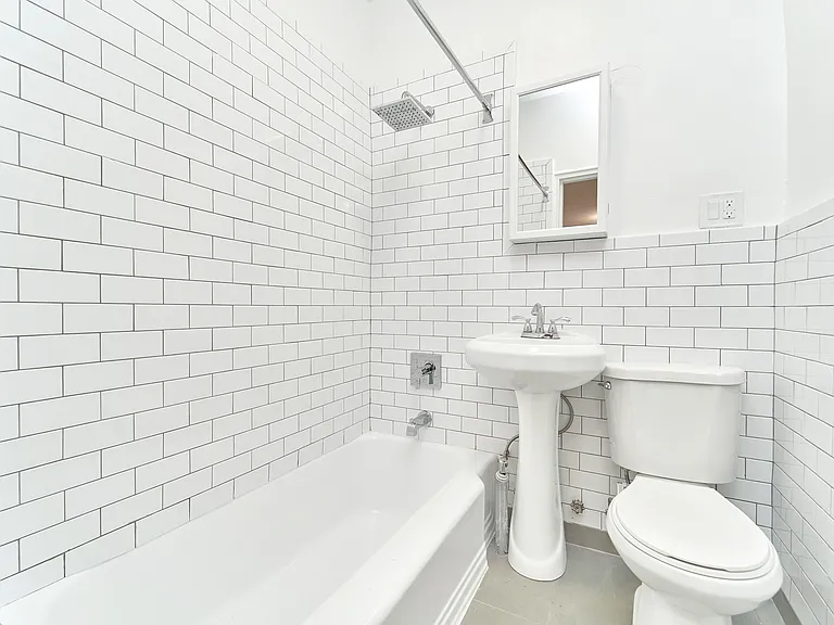 324 E 74th St #3A — Photo 5
