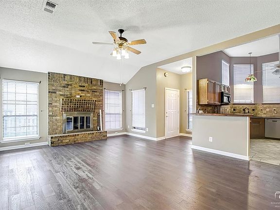 5th image of 709 Westwind Ln