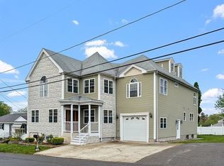 31 Booth Rd, Methuen, MA 01844