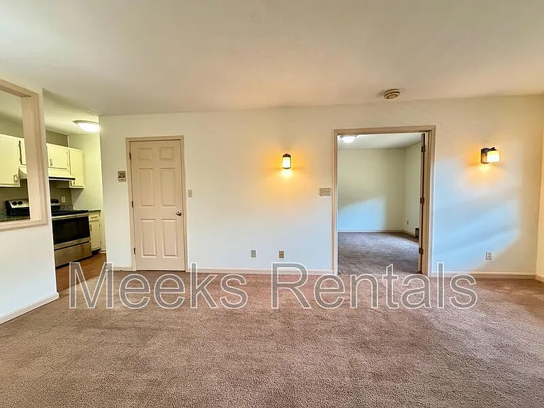 1615 6th Ave — Photo 6