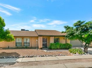 7470 E Rio Verde Dr, Tucson, AZ 85715