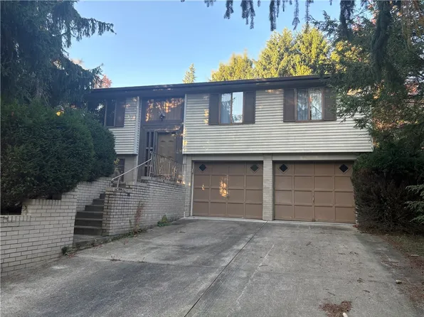 545 Clifton Rd, Bethel Park, PA 15102