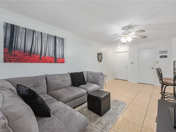 4th image of 3548 Southpointe Dr