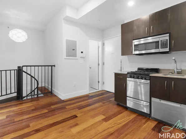 636 E 11th St, New York, NY
