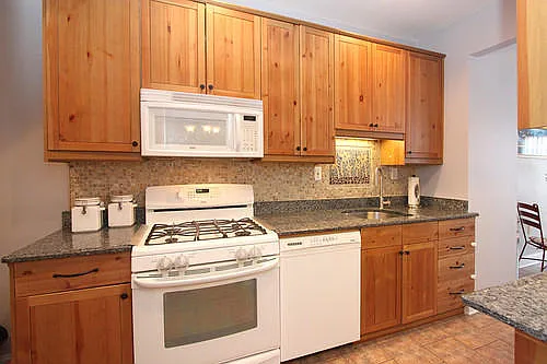 1015 Irving St NW — Photo 4