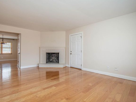 2nd image of 8061 Daytona Dr APT 1E