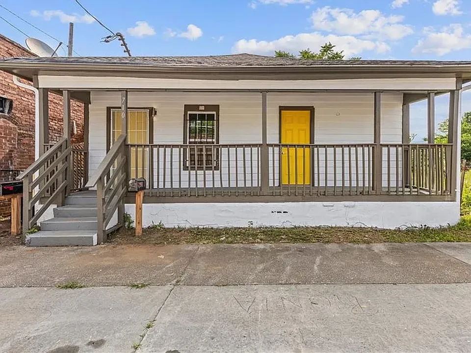 710 McDaniel St SW #1