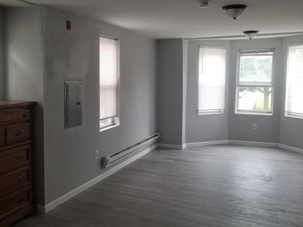 3427 Kensington Ave #2