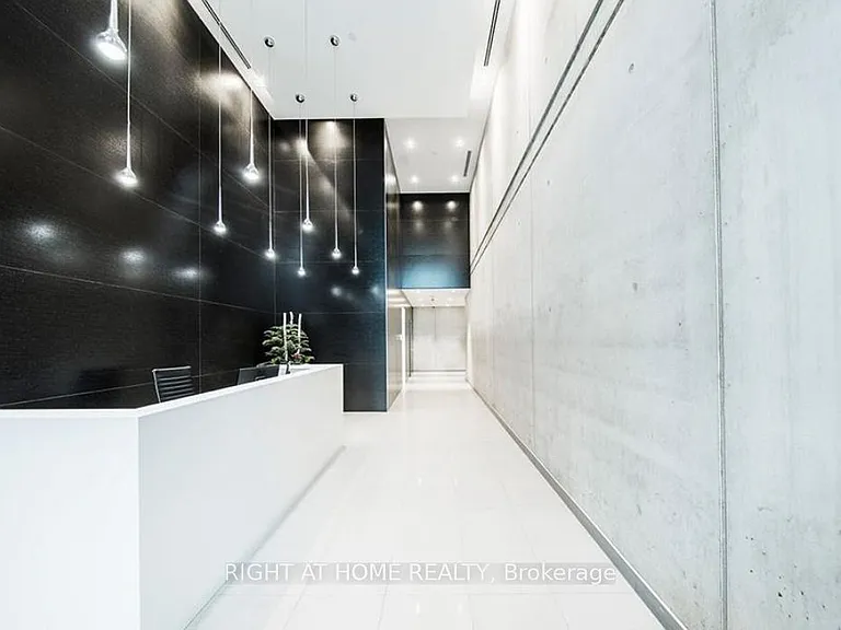 11 Charlotte St #3005 — Photo 4