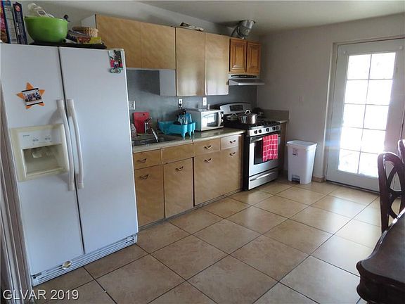 3rd image of 1579 Palma Vista Ave