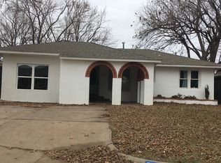 1249 E 21st St, Des Moines, IA 50317