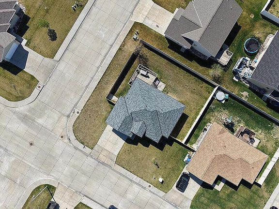 5th image of 4225 Yarrow Dr
