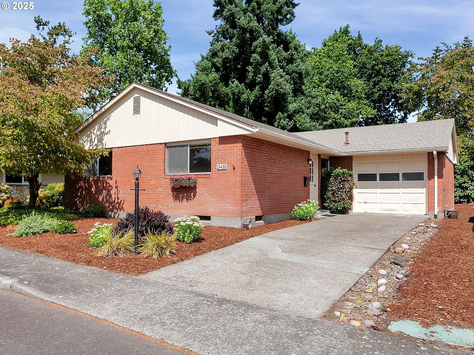 15435 SW Royalty Pkwy