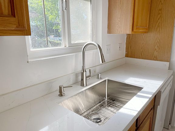 4th image of 1245 Coronado Dr #1