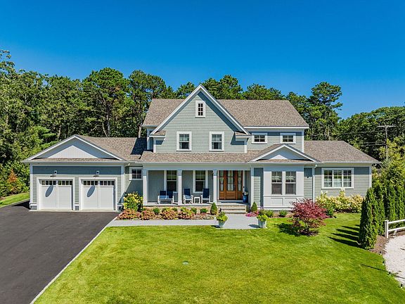 2nd image of 7 Willow Circle