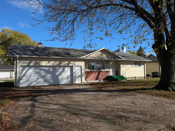 250 3rd Ave, Shelby, NE 68662
