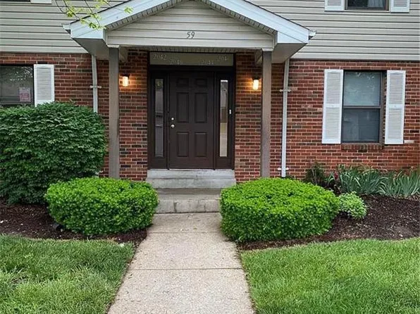 2042 New Sun Dr, Florissant, MO 63031
