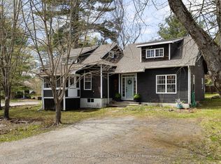 1013 Grey St, Muskoka Lakes, ON P0C 1A0