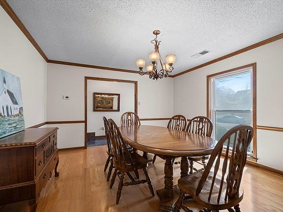 5th image of 8930 Woodmark Dr