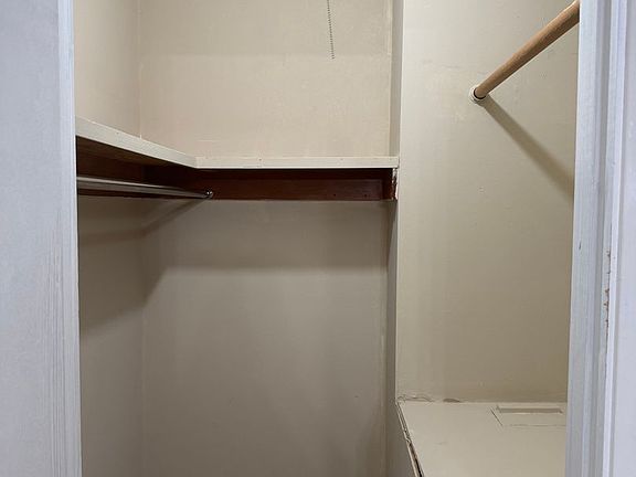 3rd image of 601 E Roy St APT 203