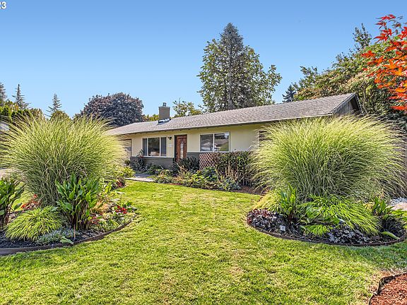 2nd image of 10105 NE 60th St