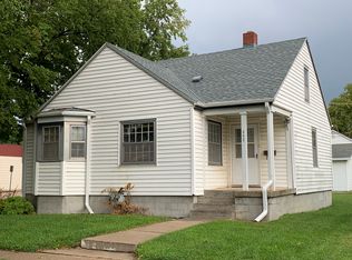 442 Jackson Ave, Seward, NE 68434