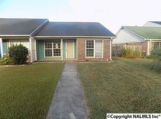 1843 W Brownstone Ct SW, Decatur, AL 35603