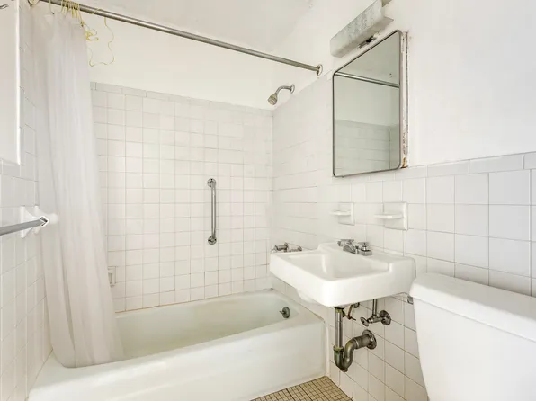 333 Pearl Street image 6 of 9