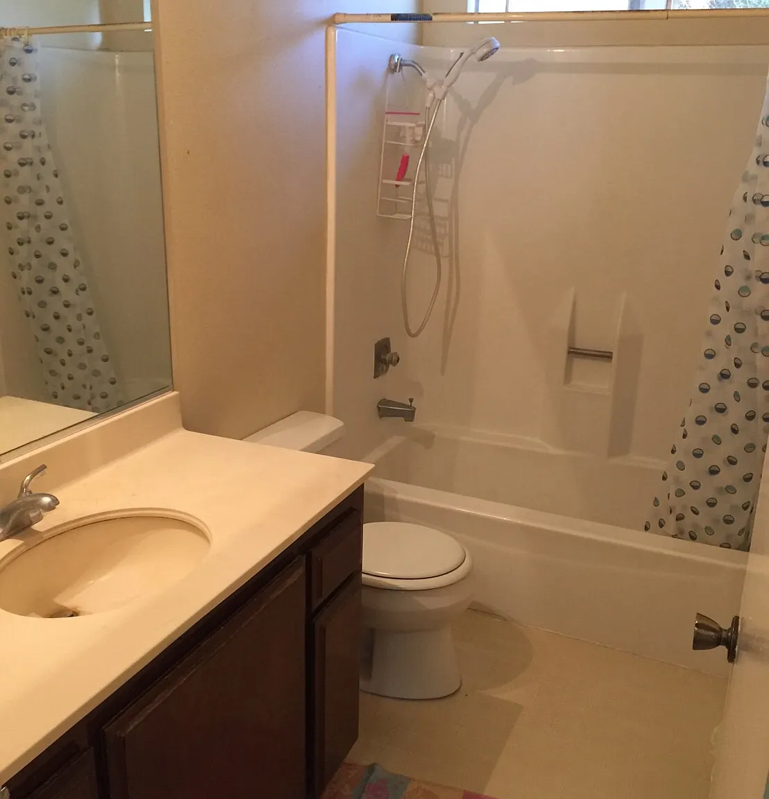 3 bed, 2.5 bath, 1861 sqft, $1,050 — Photo 2