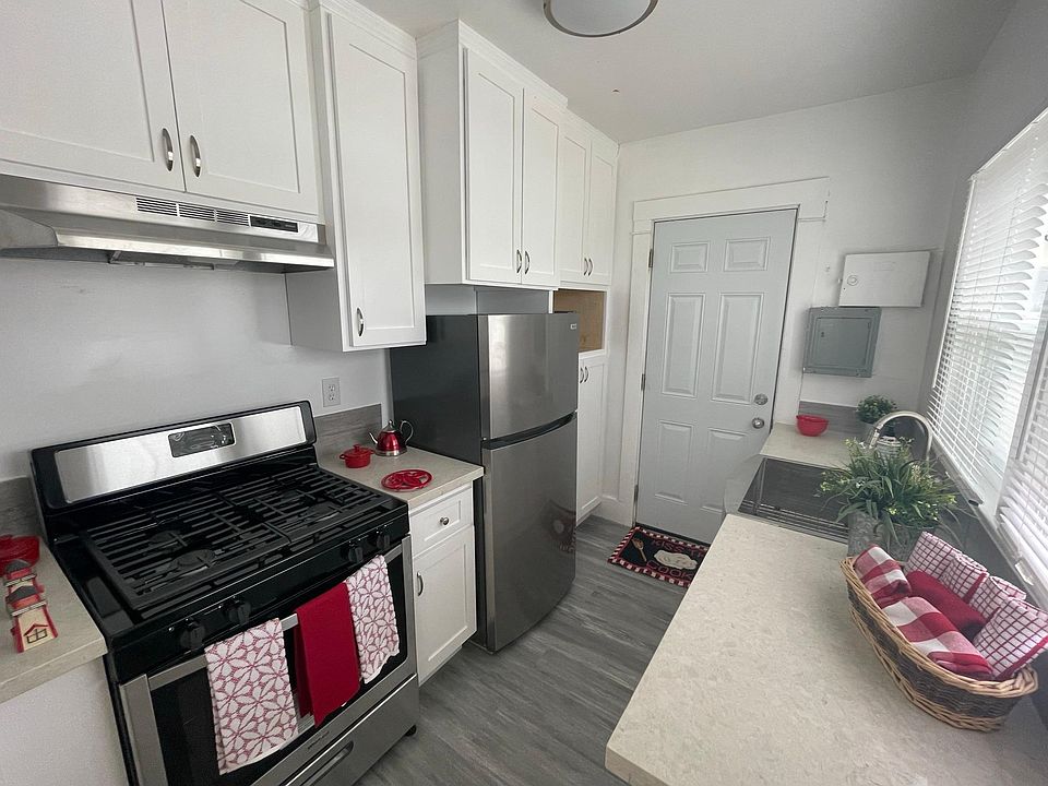 New Stainless steel appliances